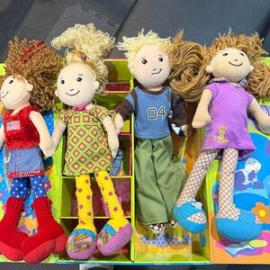 Groovy girls dolls bundle and wardrobe closet